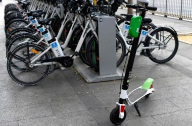 Lime ruft ein Modell seiner E-Scooter zurück, das auseinanderbricht -  Innovationen - derStandard.at › Web